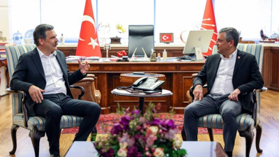 Özgür Özel'e destek ziyaretleri sürüyor: Erkan Baş: 'Mesele CHP'nin iç işleri değil'