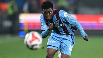 Trabzonspor'un yıldızından flaş ırkçılık paylaşımı: Tepki gelince apar topar sildi