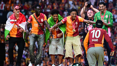 Galatasaray'dan ayrılma ihtimali yüksek olan futbolcuyu açıkladı