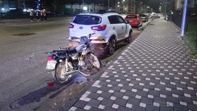 Park halindeki cipe çarpan 17 yaşındaki motosikletli hayatını kaybetti