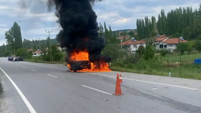 Amasya’da feci kaza: İki otomobil çarpıştı, dede ile torunu hayatını kaybetti