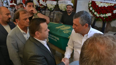 Özgür Özel Manisa'da: Amcasını son yolculuğuna uğurladı