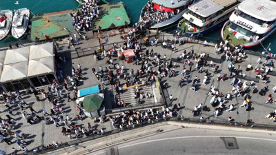 Eminönü'nde adım atacak yer kalmadı