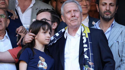 Aziz Yıldırım'dan bir hafta kala kızı Yaz Yıldırım'a yasak: Bana zarar veriyor