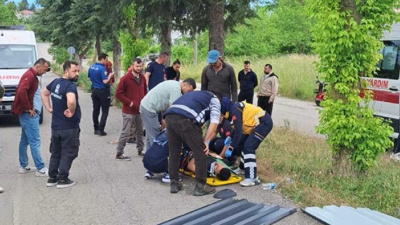 Samsun'da feci kaza! Kamyon ile kamyonet çarpıştı 5 kişi yaralandı