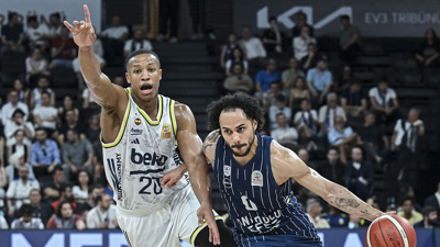 Anadolu Efes evinde Fenerbahçe'yi devirip seriyi uzattı