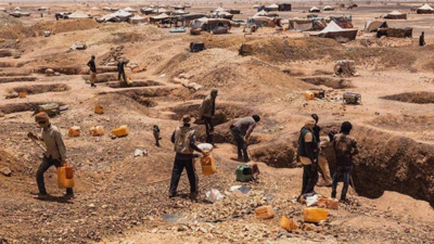 Çölün ortasında 49 kişi susuzluktan can verdi! Bayram dönüşü ölüm yolculuğu