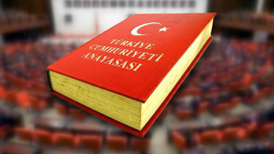 AKP'den yeni Anayasa için referandum açıklaması