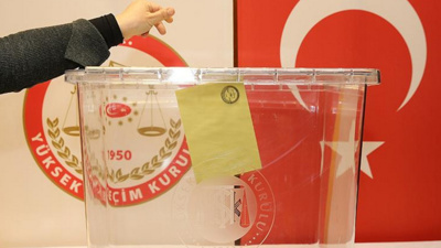 3 ildeki seçimlerde kazanan isimler açıklanıyor