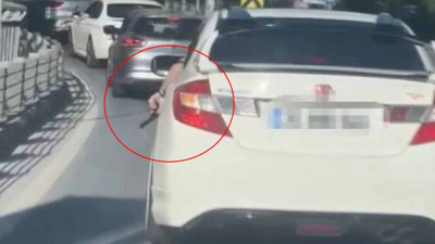 Sarıyer’de trafikte araçtan silah gösterdi! Oyuncak çıktı