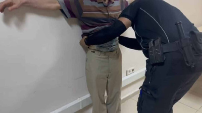 Hatay’da zehir tacirinden pes dedirten yöntem! 500 gram esrarı vücuduna bantlamış