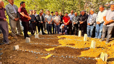 Uzman çavuşun katlettiği aile yan yana toprağa verildi