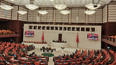 'Öğretmenlerin hak kayıpları araştırılsın' önergesi AKP MHP oylarıyla reddedildi
