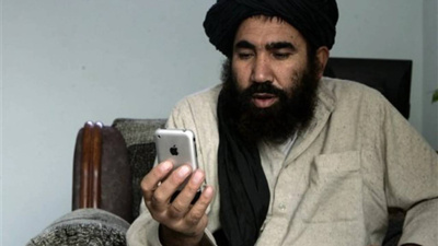 Taliban'dan yeni yasak! Akıllı telefon kullananlar yargılanacak