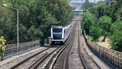 İzmir'de kablo hırsızlığı girişimi metro seferlerini aksattı