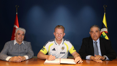 Dirk Kuyt Fenerbahçe'ye imzayı attı