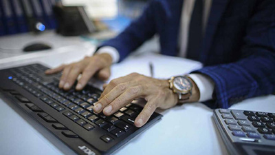Bakanlık çalışanlarına yapılan giysi yardımı hayret ettirdi