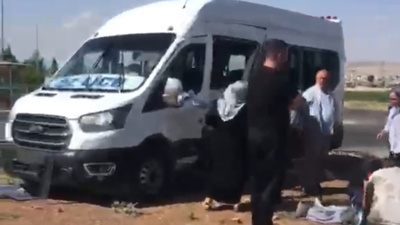 Para nakil aracı minibüs ile çarpıştı: 5'i çocuk 15 kişi yaralandı