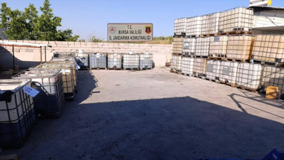 Bursa'da 10 milyonluk kaçak akaryakıt ele geçirildi: Ünlü markaların etiketlerini basmışlar