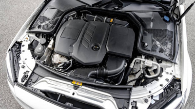 Ustaları işsiz bırakan araba motorları