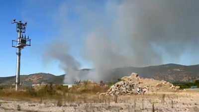 Son dakika | İznik’te çöplükte çıkan yangın, çalılığa sıçradı
