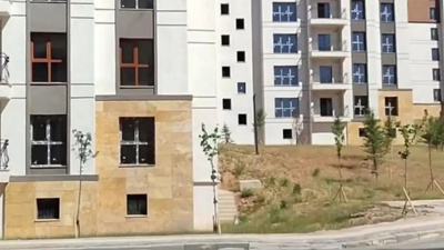 Depremzedelerden TOKİ isyanı: Eksikler giderilmedi, hizmetler yetersiz