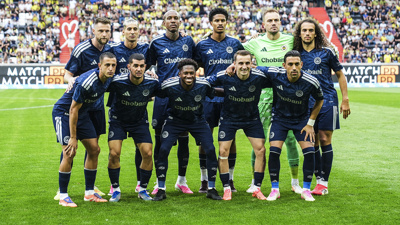Fenerbahçe'de 3 futbolcunun gitmesi yasaklandı