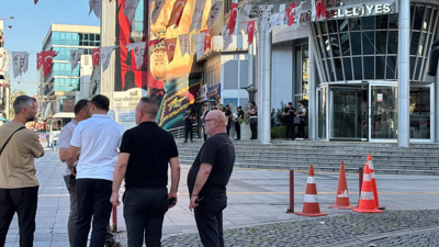İzmit Belediyesi'ne operasyon! Fatma Kaplan Hürriyet ve eşi gözaltında
