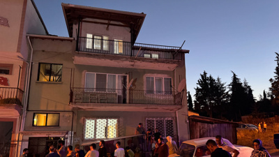 Dut toplarken çatıdan düşen adam hayatını kaybetti