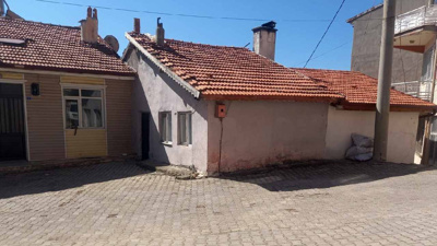 Piyanisti 'gürültü yapıyorsun' deyip bıçakladı annesini de öldürdü! Isparta'da komşu dehşeti