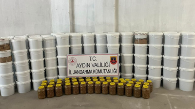 'Yöresel ürün' diye satılıyordu! 4 ton sahte salça ve 300 kilo zeytine el konuldu