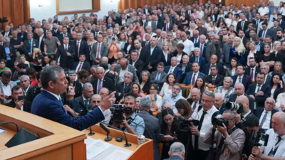 CHP geride kaldı yeni parti için geri sayım: İstifalar ve imzalar tamam