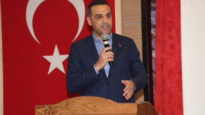 İzmir'de belediye başkanı CHP'de kalacağını açıkladı: Kurultay çağrısı yaptı