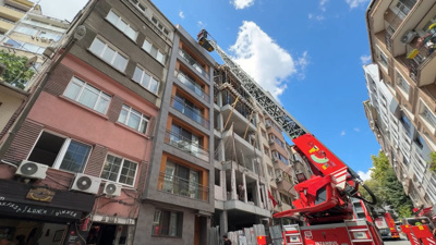 İstanbul'un göbeğinde çıplak turist paniği! Ekipler alarma geçirdi