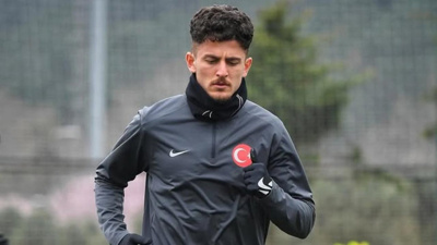 Bursaspor 1.90'lık stoperi resmen açıkladı