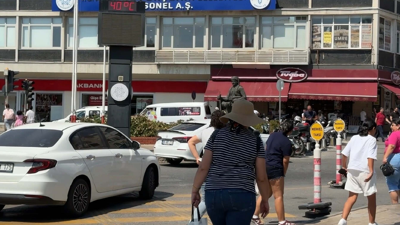 Termometreler 40 dereceyi gösterdi! Dışarı çıkan pişman oldu