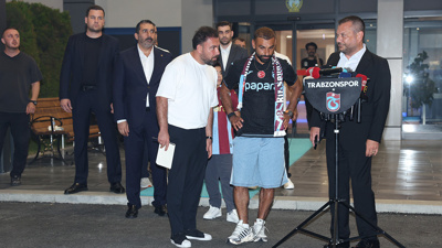 Salah'a Trabzon'da coşkulu karşılama: Ne diyeceğini bilemedi