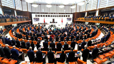 Süreç yasasının bilinmeyenleri kulislerde daha çok ses getirdi: Boş kağıttan AKP'liler de rahatsız