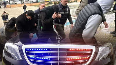 Emmi'nin yurt dışına kaçış hikayesi belli oldu: Konsolosluk arabası için ödediği para ortaya çıktı
