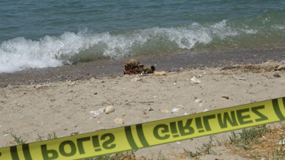 Çanakkale'de 110 yıldır suyun altında bekliyordu! Yüzerken fark ettiler