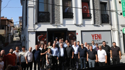 CHP’den istifa etmişti: Edremit Belediye Başkanı Ertaş ve 19 meclis üyesi YENİ Parti’ye katıldı