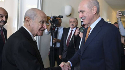 Süreci başlatan Bahçeli yürüten Numan Kurtulmuş'a hediye etti: Mesaj verdi