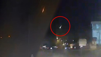 İstanbul'a düşen meteor kamerada: Alev topu gibi süzüldü