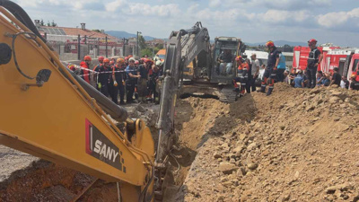 Tuzla'da inşaat alanında göçük