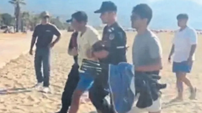 Kuşadası hırsızı edebiyat öğretmeni çıktı! Milyon liralık telefon çaldı aracından çıkanlar şaşırttı