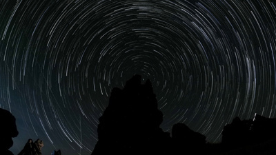 Türkiye'nin üzerine adeta ışık yağdı: Perseid meteor yağmuru nefes kesti