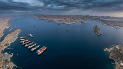 Hürmüz’de savaşın faturası ağırlaşıyor! Deniz trafiği durdu, petrol denize yayıldı