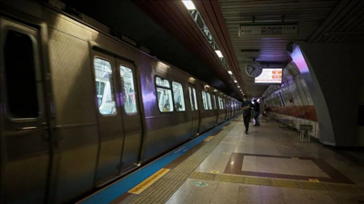 İstanbul metrosunda intihar girişimi