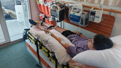 Yunanistan’dan deniz ambulansıyla Türkiye’ye getirildi! 14 yaşındaki çocuk acil ameliyata alındı