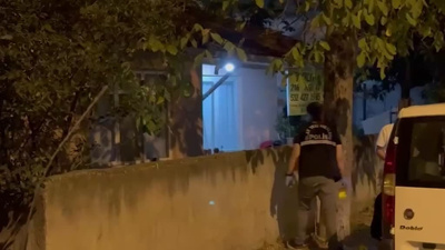 Motosikletle gelip eve kurşun yağdırdılar: Polis her yerde arıyor